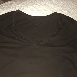 Black lulu tee!
